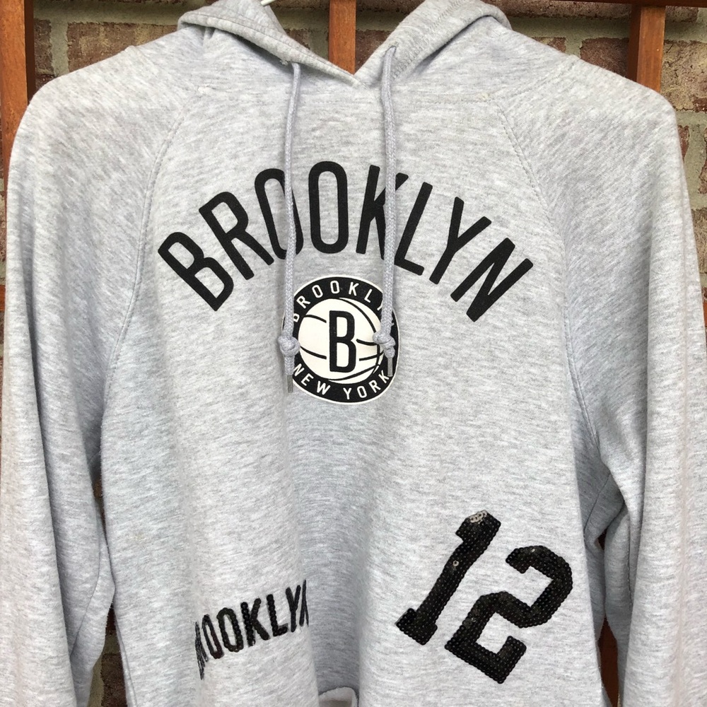 NWOT Cropped “Brooklyn” Hoodie - Size L